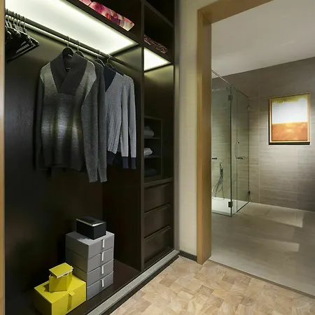 Expressionz Professional Suites By Mykey Global